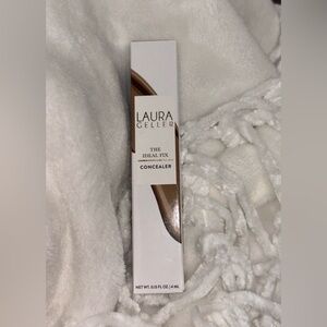 New in box Laura Geller The Ideal Fix Concealer Tan Tighten and Brighten